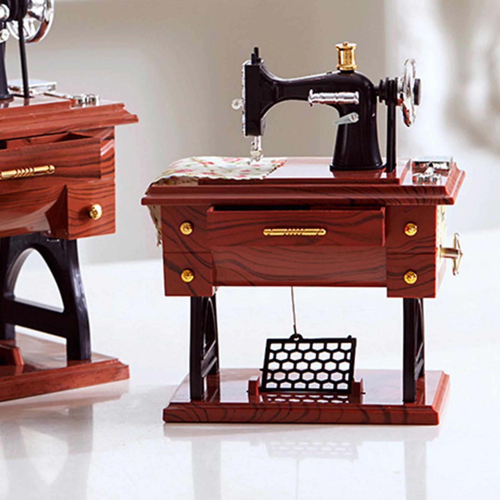 صندوق موسيقى صغير على شكل ماكي - مراجعة Sewing Gathering وسعره